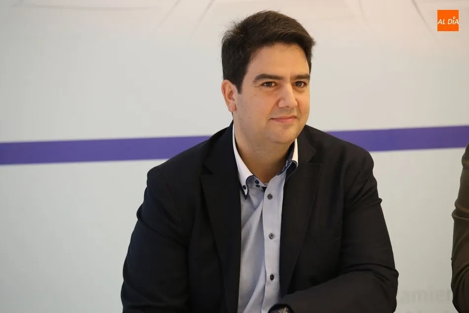 Foto 4 - Ayuntamiento de Santa Marta y Limcasa firman un convenio para la contrataci&oacute;n de desempleados del...