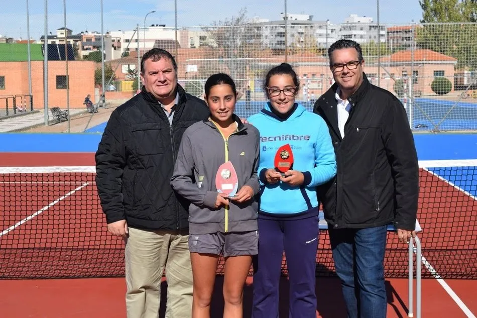 Foto 8 - Carbajosa de la Sagrada acoge el segundo bloque de las fases provinciales con entrega de trofeos...