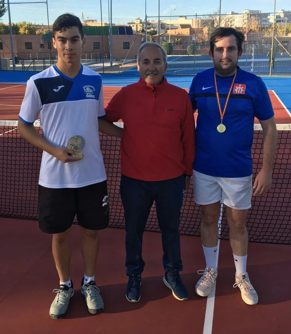 Foto 6 - Carbajosa de la Sagrada acoge el segundo bloque de las fases provinciales con entrega de trofeos...