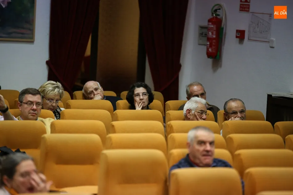 Foto 8 - Zabala de la Serna muestra en su libro Cr&oacute;nicas Volc&aacute;nicas los mejores momentos de su carrera