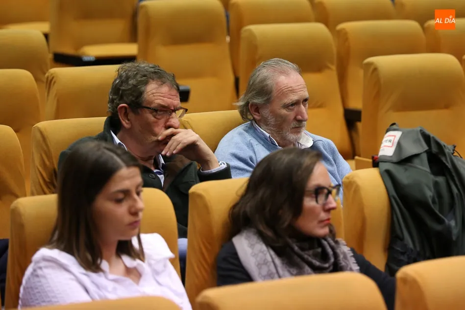 Foto 7 - Zabala de la Serna muestra en su libro Cr&oacute;nicas Volc&aacute;nicas los mejores momentos de su carrera