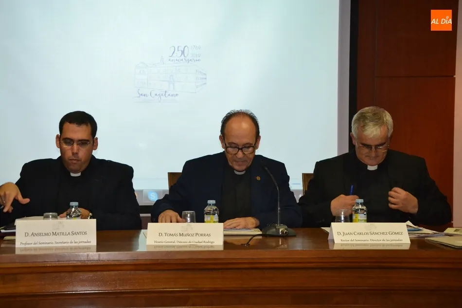 Foto 5 - Buena asistencia de p&uacute;blico a las II Jornadas del Seminario para preparar su 250 aniversario  