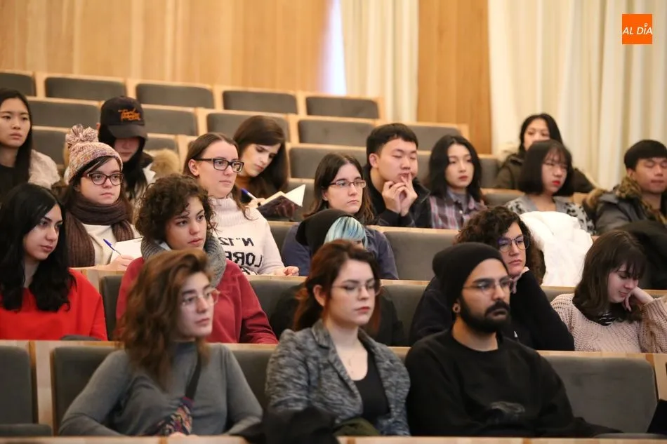Foto 5 - Encuentro en la USAL sobre los 150 a&ntilde;os de relaciones diplom&aacute;ticas entre Espa&ntilde;a y Jap&oacute;n