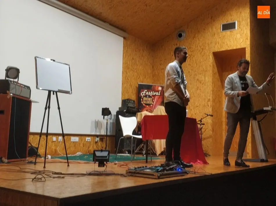 Foto 2 - El CMI El Charro acoge la gala de entrega de premios del certamen J&oacute;venes Talentos 2018