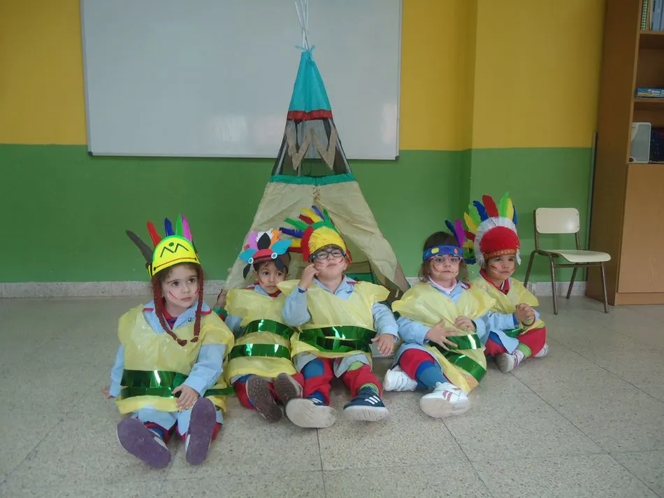 Foto 4 - Los ni&ntilde;os de tres a&ntilde;os del Colegio Trinitarios se divierten como &ldquo;indios&rdquo;