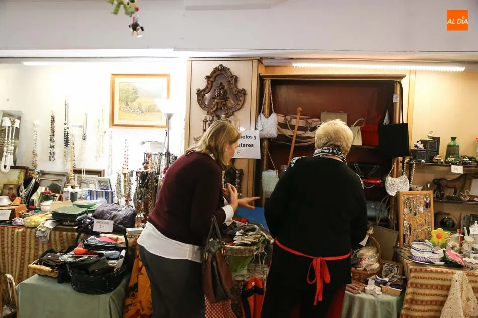 Foto 5 - Abre sus puertas el Rastrillo Solidario de la Sociedad de San Vicente de Pa&uacute;l