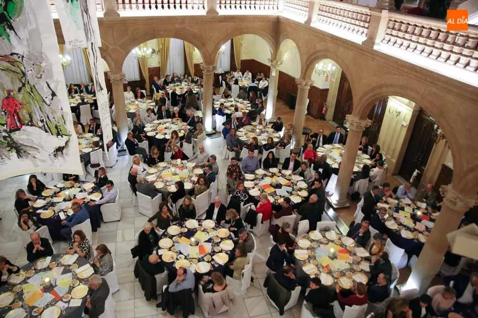 Foto 11 - El Casino de Salamanca acoge con &eacute;xito la IV Cena Solidaria a favor de Proyecto Hombre