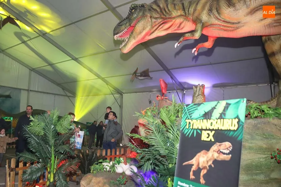 Foto 8 - Los dinosaurios invaden el Centro Comercial El Tormes en una exposici&oacute;n &uacute;nica  