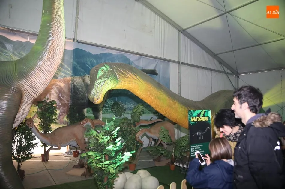 Foto 7 - Los dinosaurios invaden el Centro Comercial El Tormes en una exposici&oacute;n &uacute;nica  
