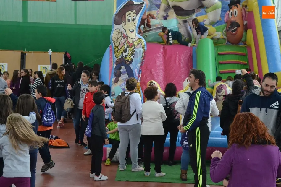 Foto 2 - Misioneras re&uacute;ne en una convivencia a casi 400 personas de Ciudad Rodrigo, Talavera y Salamanca  