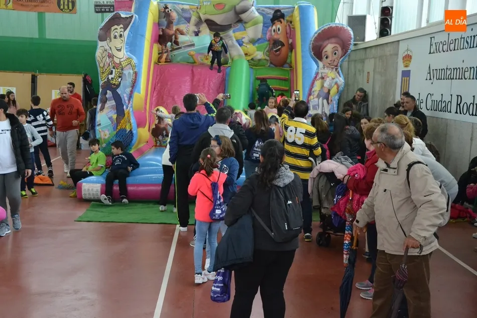 Foto 6 - Misioneras re&uacute;ne en una convivencia a casi 400 personas de Ciudad Rodrigo, Talavera y Salamanca  