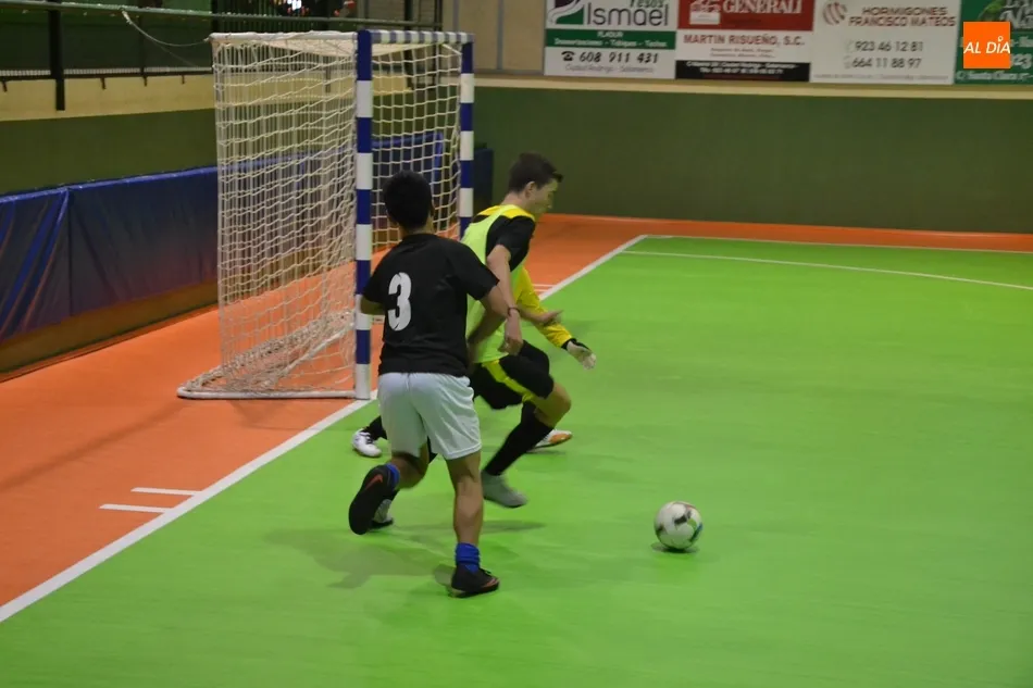 Foto 11 - [M 10|11 NOV] La lluvia cancela el debut de 3 equipos del III Columnas en los Juegos Escolares  