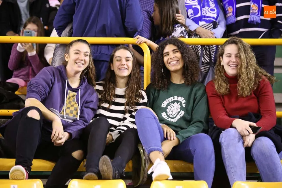 Foto 2 - Perfumer&iacute;as Avenida pasa por encima del Ensino de Lugo para seguir invicto y en lo m&aacute;s alto de la ...