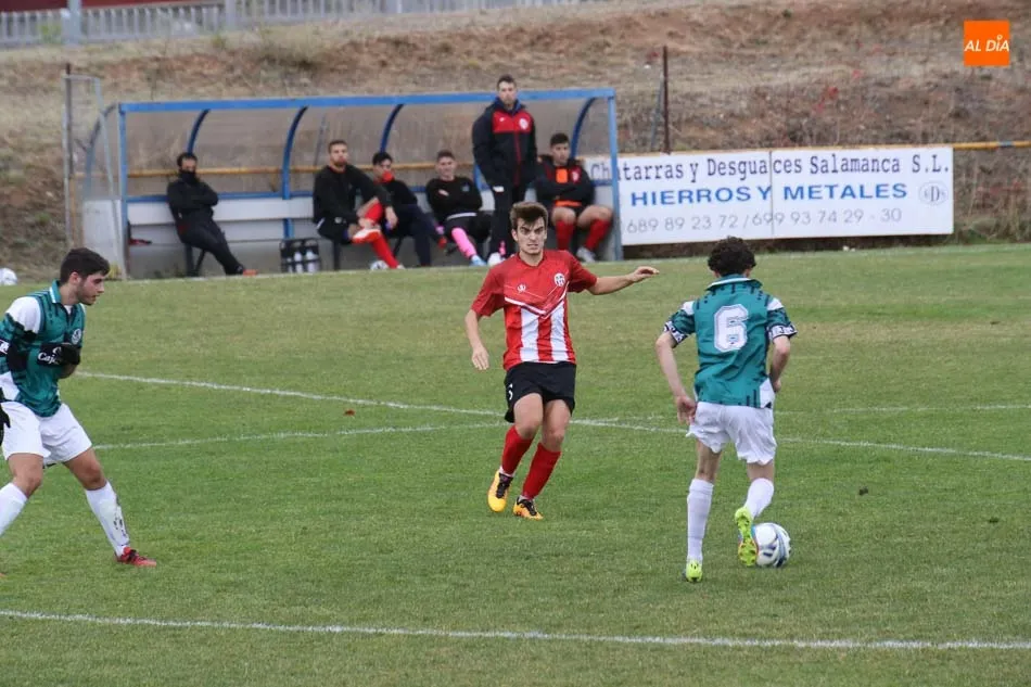 Foto 10 - Monterrey y Villamayor firman tablas en el Reina Sof&iacute;a en el partido que cierra la jornada (2-2)