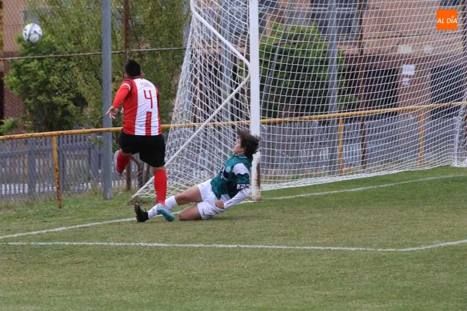 Foto 4 - Monterrey y Villamayor firman tablas en el Reina Sof&iacute;a en el partido que cierra la jornada (2-2)