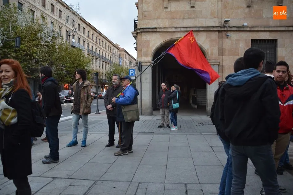 Foto 8 - Deslucida protesta en Salamanca contra la sentencia del Supremo sobre las hipotecas