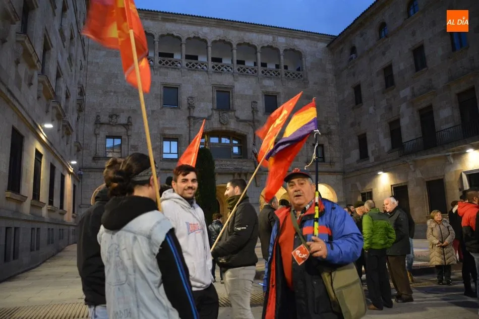 Foto 6 - Deslucida protesta en Salamanca contra la sentencia del Supremo sobre las hipotecas