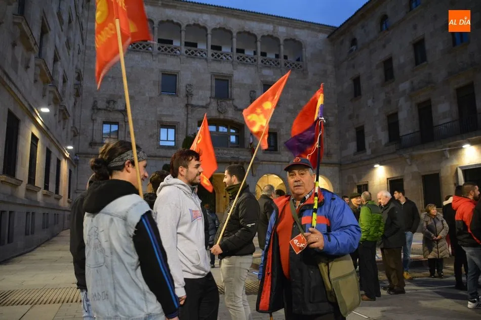 Foto 3 - Deslucida protesta en Salamanca contra la sentencia del Supremo sobre las hipotecas
