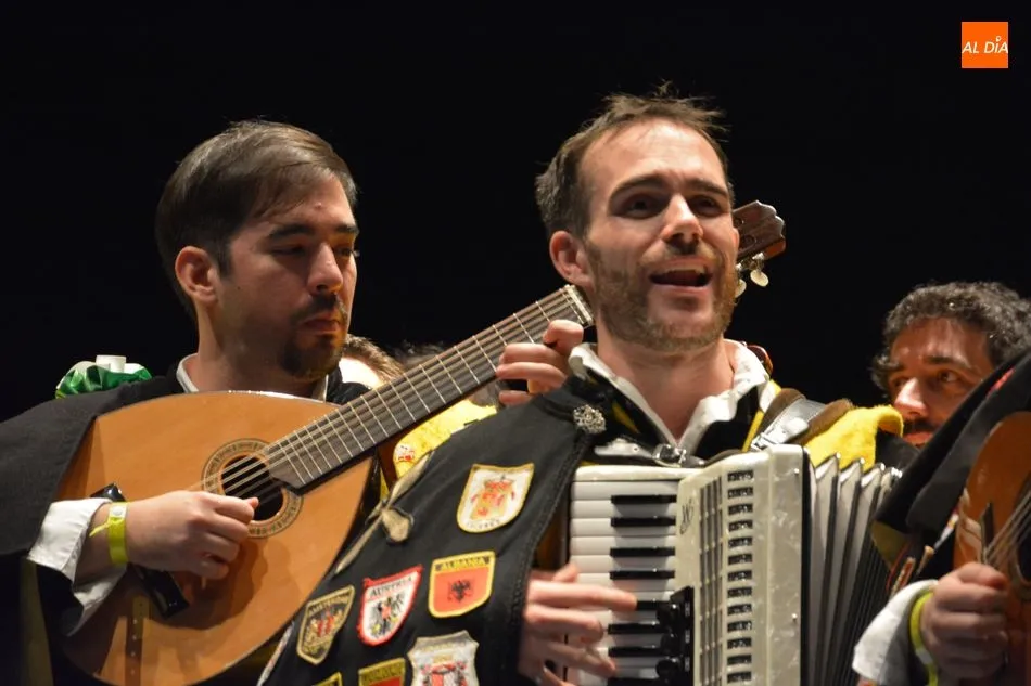 Foto 9 - M&uacute;sica y solidaridad con las tunas de Medicina en el Certamen Nacional
