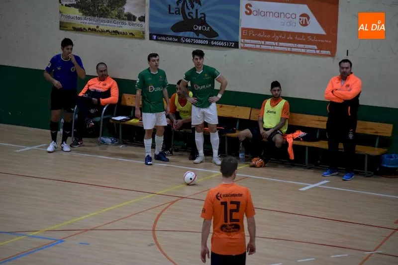 Foto 10 - El Piensos Dur&aacute;n Albense se ve sorprendido por Boal FS (3-5)