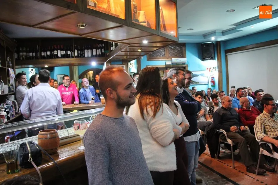 Foto 10 - El p&uacute;blico se desternilla con los mon&oacute;logos de Fernando Garc&iacute;a en la Cafeter&iacute;a Imperial  