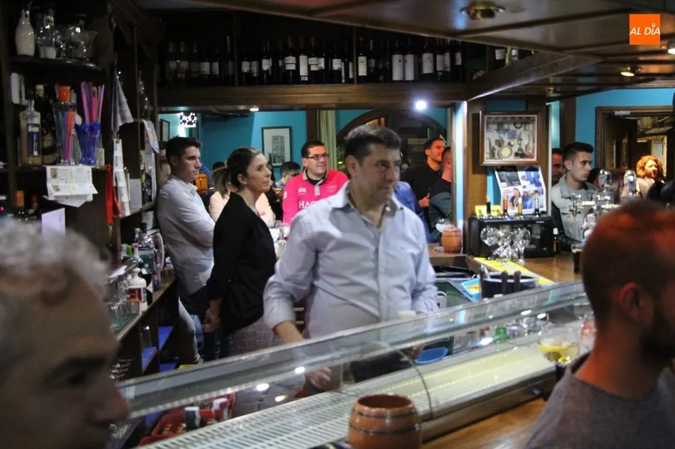 Foto 8 - El p&uacute;blico se desternilla con los mon&oacute;logos de Fernando Garc&iacute;a en la Cafeter&iacute;a Imperial  
