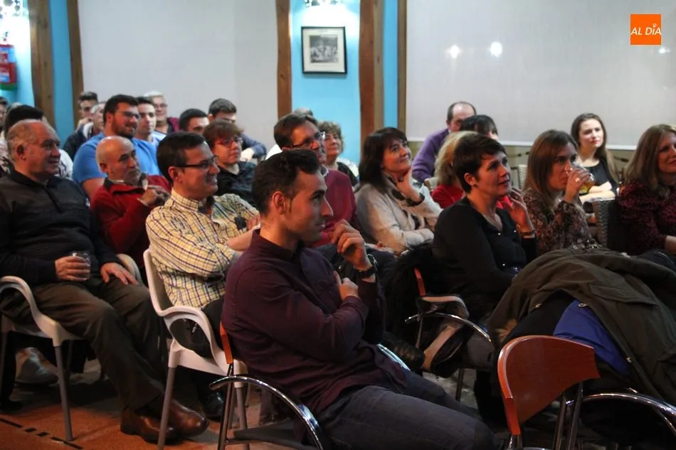 Foto 2 - El p&uacute;blico se desternilla con los mon&oacute;logos de Fernando Garc&iacute;a en la Cafeter&iacute;a Imperial  