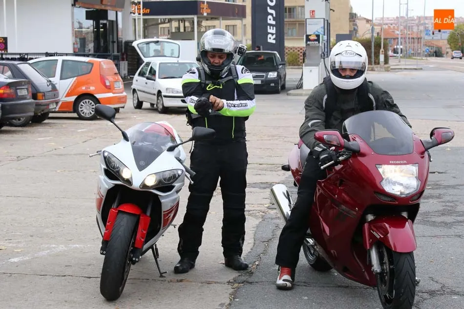 Foto 4 - Motoclub Ruedas Charras inicia su Ruta de Oto&ntilde;o hasta Alba de Tormes  