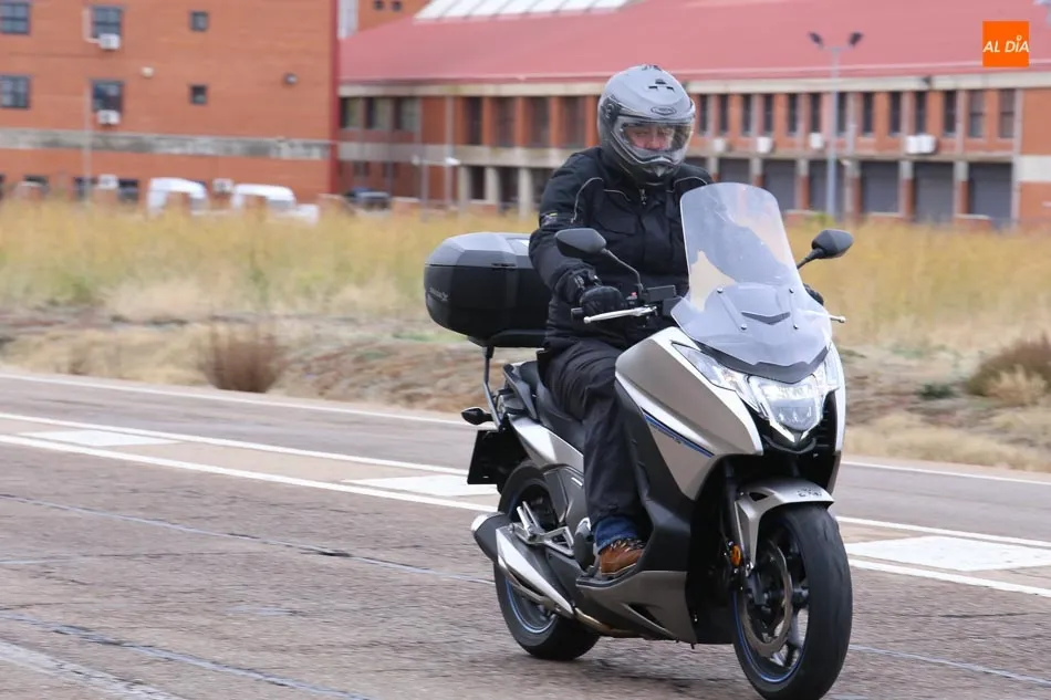 Foto 3 - Motoclub Ruedas Charras inicia su Ruta de Oto&ntilde;o hasta Alba de Tormes  