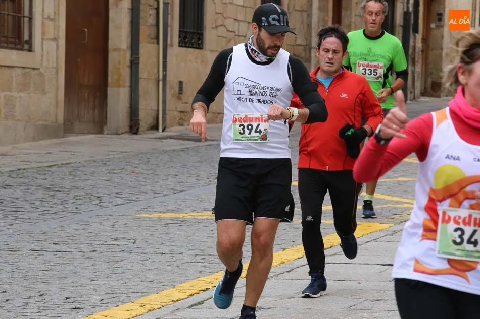 Foto 10 - Antonio Cuadrado y Ver&oacute;nica S&aacute;nchez Mor&iacute;&ntilde;igo se imponen en la Carrera Popular Fundaci&oacute;n...