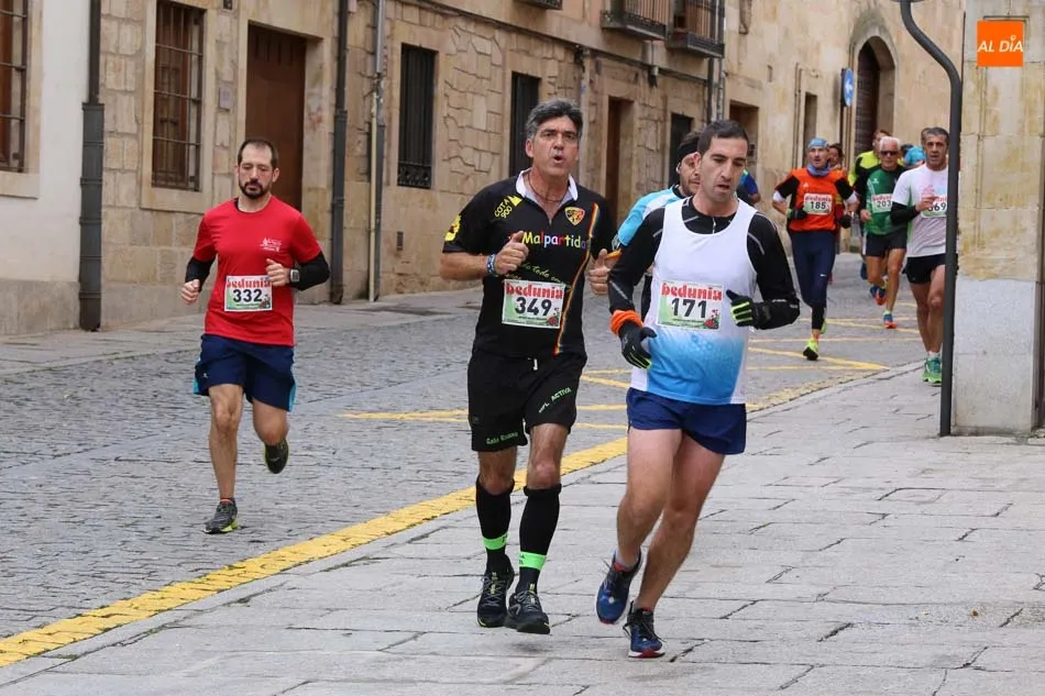 Foto 6 - Antonio Cuadrado y Ver&oacute;nica S&aacute;nchez Mor&iacute;&ntilde;igo se imponen en la Carrera Popular Fundaci&oacute;n...