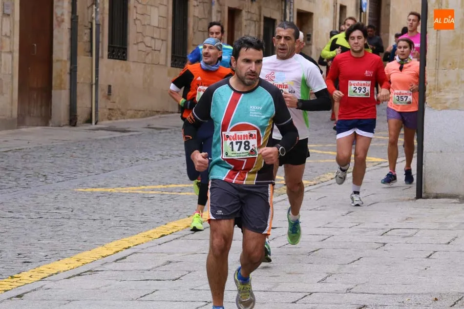 Foto 5 - Antonio Cuadrado y Ver&oacute;nica S&aacute;nchez Mor&iacute;&ntilde;igo se imponen en la Carrera Popular Fundaci&oacute;n...