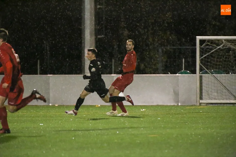 Foto 8 - El Ribert cae en Mojados (3-0), el B&eacute;jar en casa (1-5) y el Hergar regresa a la senda del triunfo...