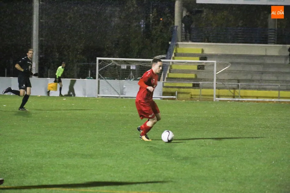 Foto 6 - El Ribert cae en Mojados (3-0), el B&eacute;jar en casa (1-5) y el Hergar regresa a la senda del triunfo...