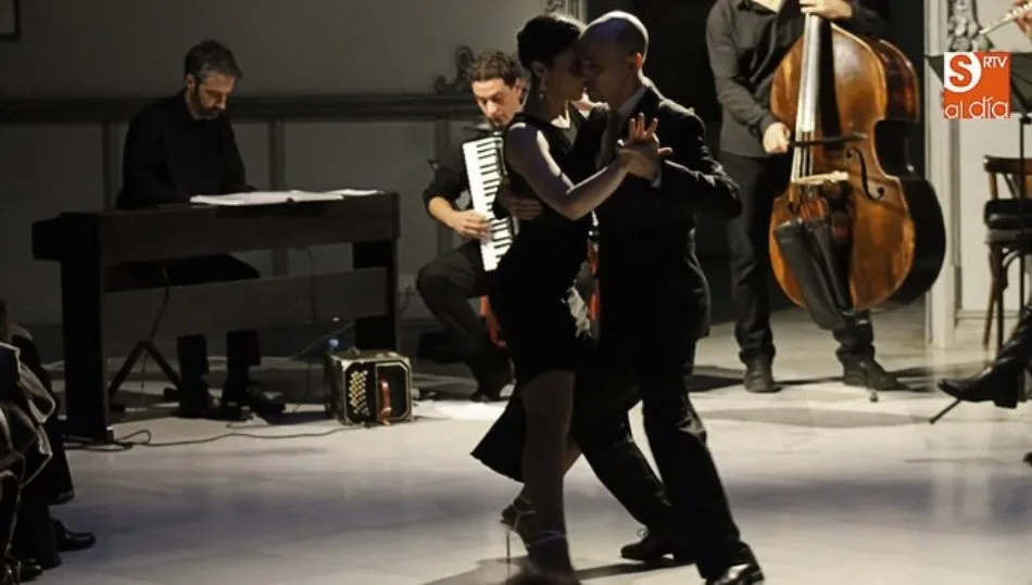 Actuación de Tango Zero en la Casa Lis