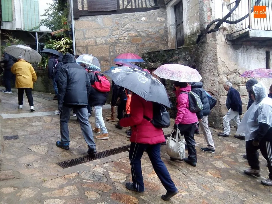 Foto 10 - Los 1.000 Oto&ntilde;os invitan a conocer &lsquo;Trazos, huellas y se&ntilde;ales&rsquo; bajo la lluvia