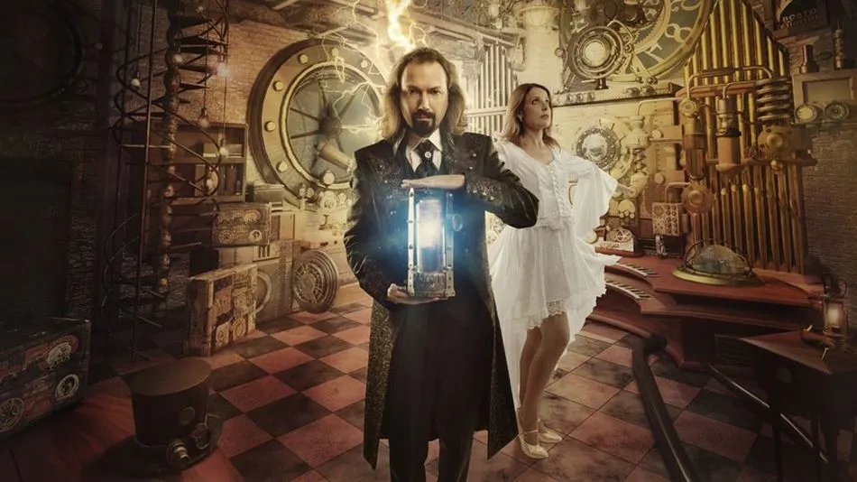 Combina la música, el humor, la manipulación, la iluminación y, por supuesto, el ilusionismo de máxima altura