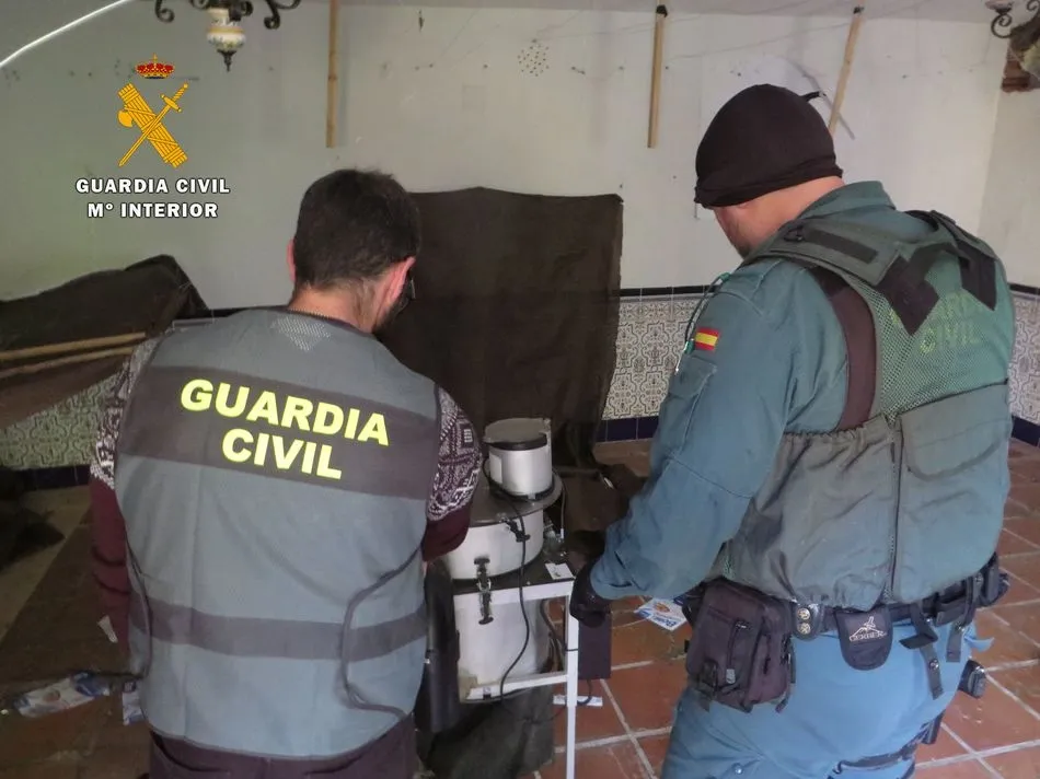 Foto 2 - La Guardia Civil detiene a 11 personas en la operaci&oacute;n &lsquo;Madar&rsquo;    &nbsp;  
