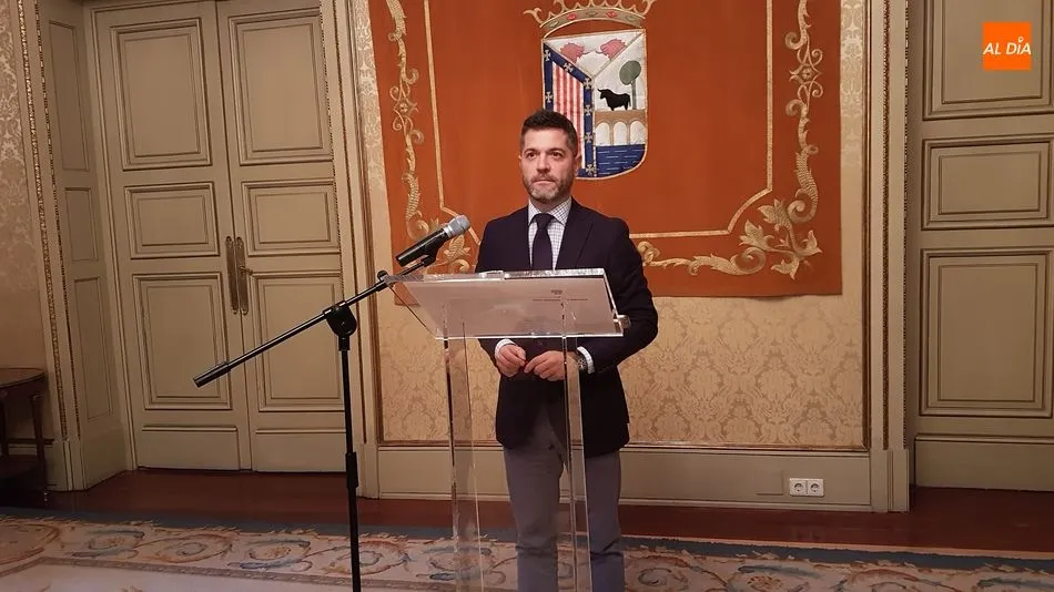 El concejal de Cultura y Turismo explica el borrador de la ordenanza que regulará las viviendas turísticas