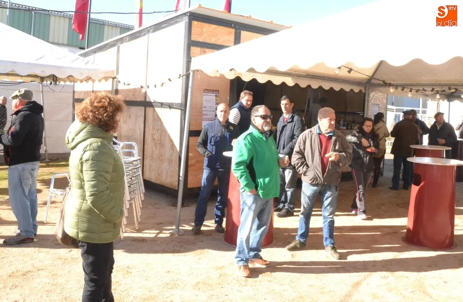 Sale a licitación por un mínimo de 100€ la gestión de una barra de bar durante la Feria de San ...