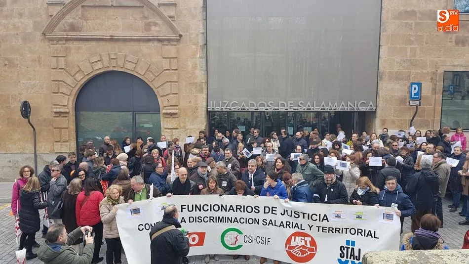 Funcionarios de Justicia de Salamanca durante una huelga anterior / Foto: Archivo.
