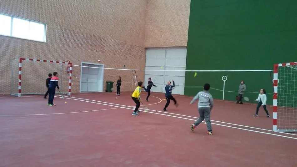 Foto 9 - Alumnos del CRA La Ribera descubren Sard&oacute;n de los Frailes en una entretenida jornada con juegos y...