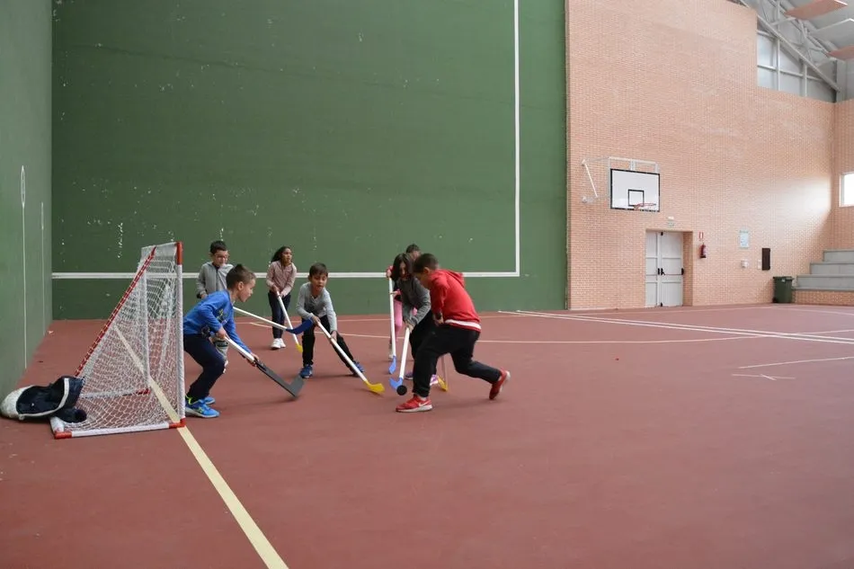 Foto 4 - Alumnos del CRA La Ribera descubren Sard&oacute;n de los Frailes en una entretenida jornada con juegos y...
