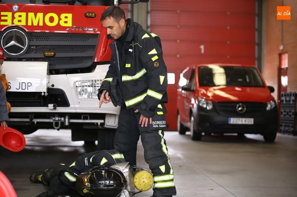 Foto 5 - Puertas abiertas en el Parque de Bomberos con motivo de la Semana de Prevenci&oacute;n de Incendios