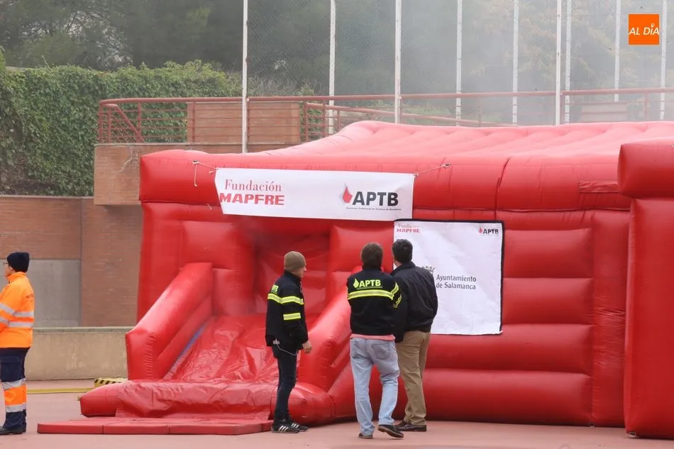 Foto 4 - Puertas abiertas en el Parque de Bomberos con motivo de la Semana de Prevenci&oacute;n de Incendios