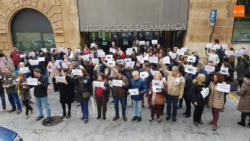 Foto 5 - Huelga general de los funcionarios de Justicia para rechazar la reforma de la Ley Org&aacute;nica del...