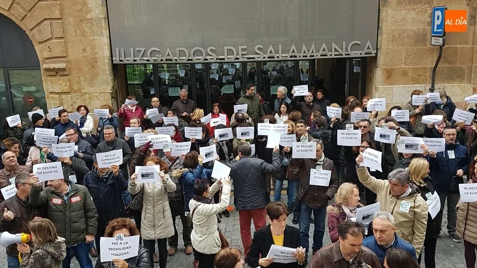 Foto 2 - Huelga general de los funcionarios de Justicia para rechazar la reforma de la Ley Org&aacute;nica del...