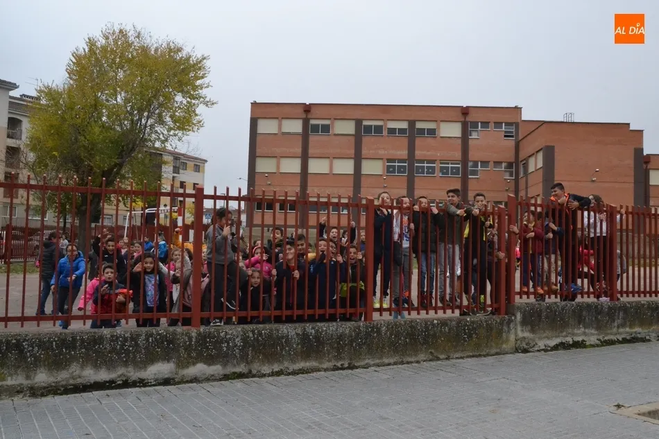 Foto 7 - Eh, s&aacute;canos una foto: Un recreo con entretenimiento adicional  
