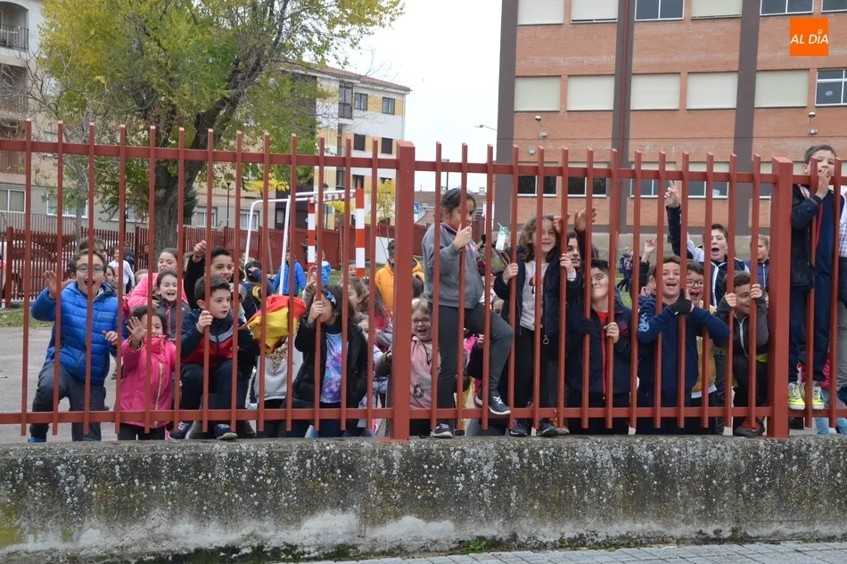 Foto 6 - Eh, s&aacute;canos una foto: Un recreo con entretenimiento adicional  