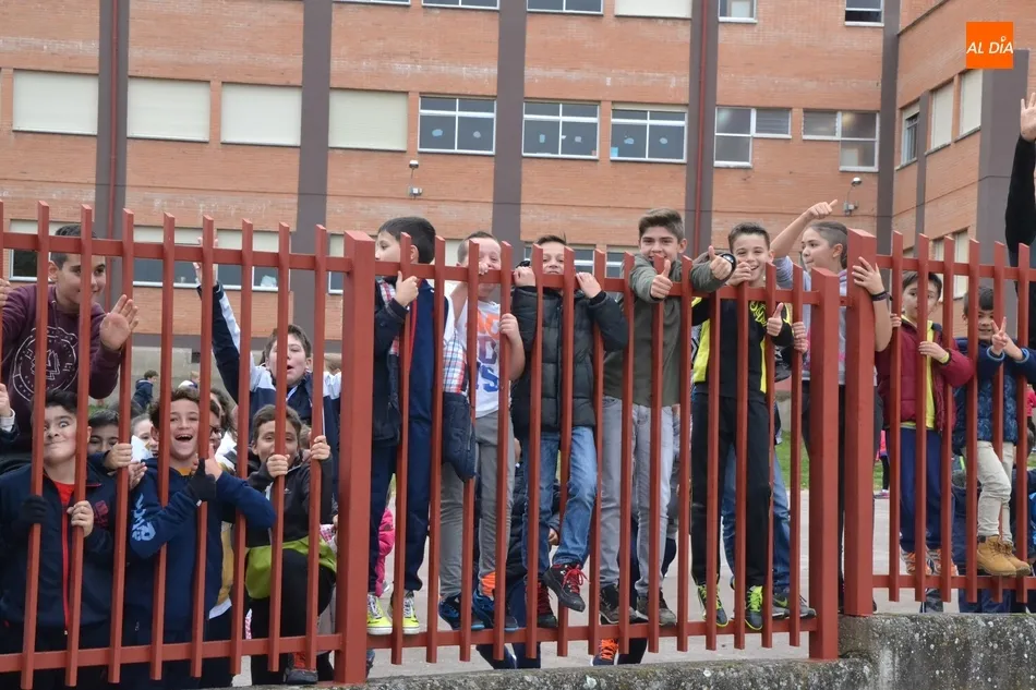 Eh, sácanos una foto: Un recreo con entretenimiento adicional  